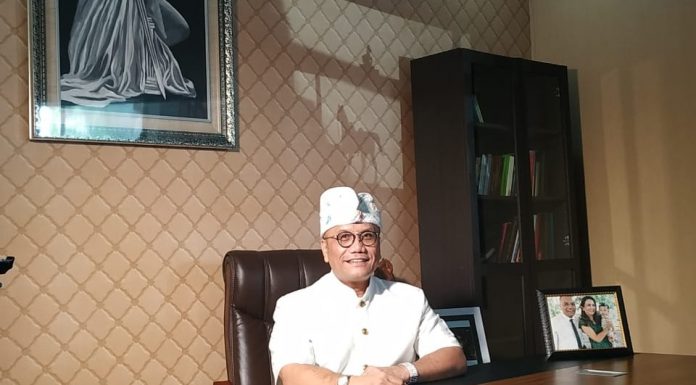 Togar Situmorang Kecam Politisi “Banci” Nyinyir Sudutkan Gubernur Bali: Lakukan Aksi Nyata Kemanusiaan Bantu Korban Corona