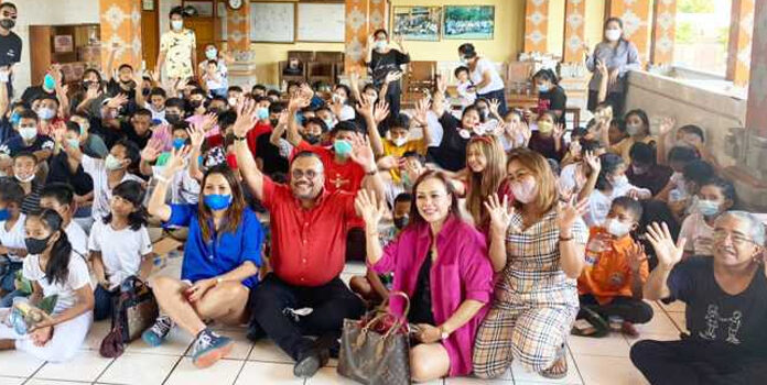 Berbagi dengan Anak Yatim-Piatu Menjadi Agenda Law Firm Togar Situmorang Jelang Natal