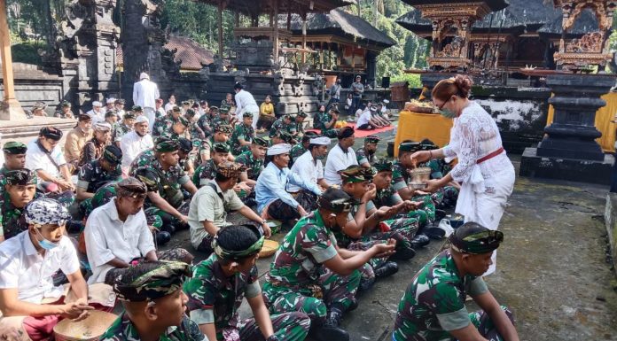 “Matur Piuning” (Memohon Restu) Jelang Hut Ke 65 Kodam IX/Udayana