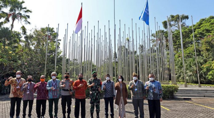 GPDRR 2022, Bendera Merah Putih dan Bendera PBB Berkibar di Bali