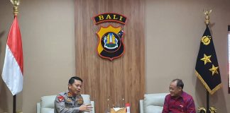 Universitas Udayana Anugerahi Kapolda Bali Gelar Kehormatan