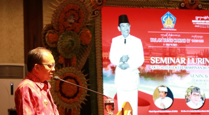 Gubernur Koster Tegas Nyatakan Lawan Impor dengan Produk Lokal