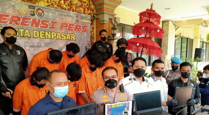 Polresta Denpasar Bekuk Sembilan Tersangka Pengelola Judi Online