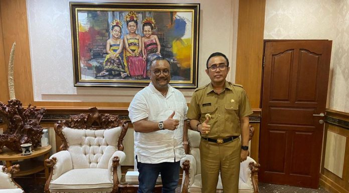 Kepsek SMP N 5 Denpasar Didemo, Dr. Togar Situmorang Bertindak