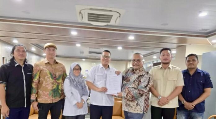 Dr. Togar Situmorang dan Axl Mattew Situmorang, S.H., CCD Laporkan Ni Luh Djelantik ke Badan Kehormatan DPD RI