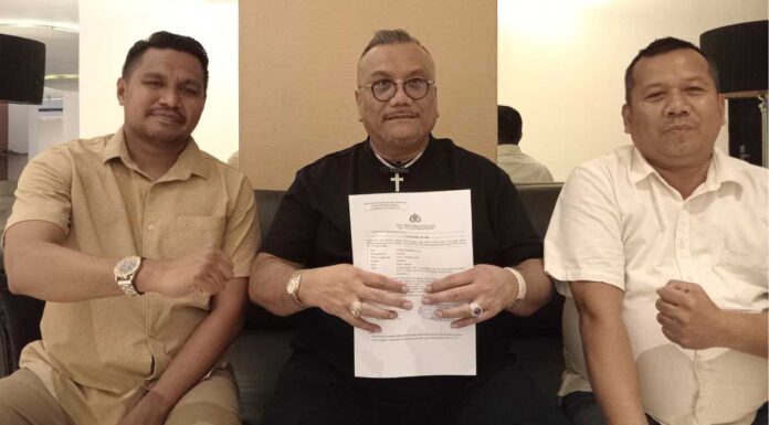 Advokat dan Kurator Dr. Togar Situmorang “HADIR” DI BARESKRIM POLRI dalam Rangka Melaporkan Dugaan Pidana Mantan Putri Persahabatan Indonesia 2002